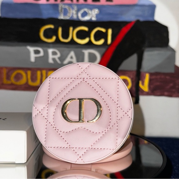 Dior, pink, quilted, gold, accent, compact mirror New with box, - Picture 5 of 7